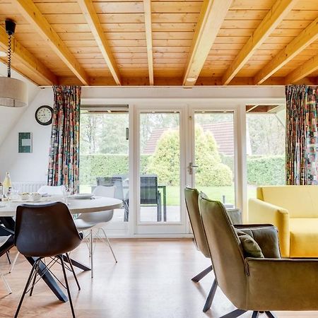 Kleine Zanglijster I Prachtig Huisje Nabij Bosrand Zwiggelte Eksteriør billede
