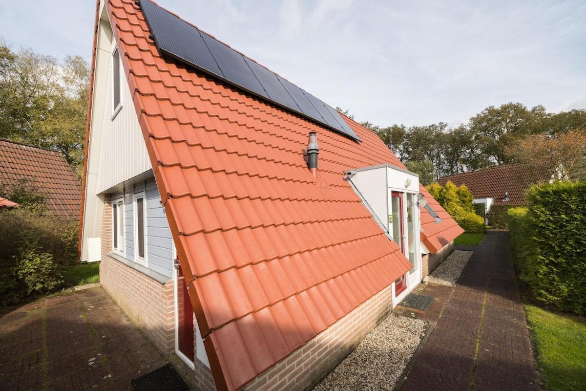 Kleine Zanglijster I Prachtig Huisje Nabij Bosrand Zwiggelte Eksteriør billede