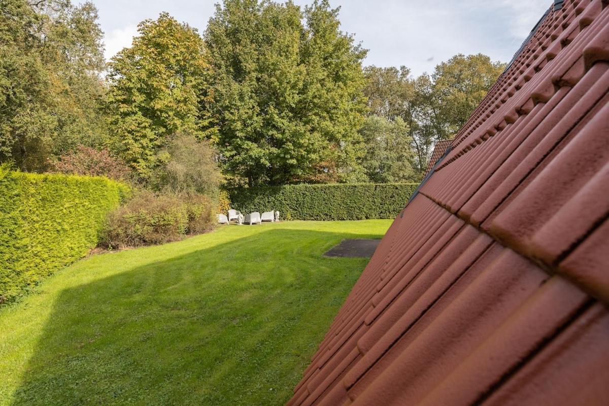 Kleine Zanglijster I Prachtig Huisje Nabij Bosrand Zwiggelte Eksteriør billede